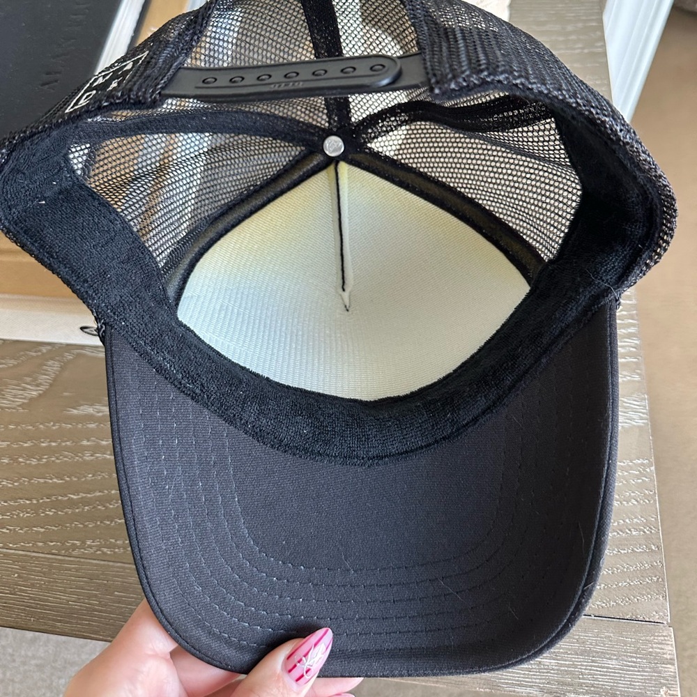 OTTO - MAD.E Hats Trucker Hat in Black with Chains - Picture 10 of 10